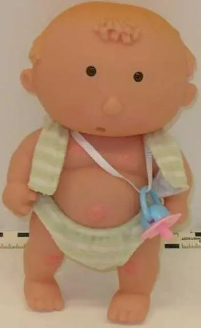 Foto do aviso oficial: Lovely Baby Boneca de plástico — risco: Engasgamento