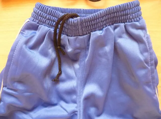 Foto uit de officiële melding: D Kinderkleding set &amp; #13; &amp; # #13; — risico: Verwonding