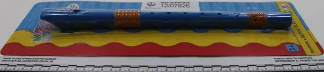 Photo from the official notice: Toy Company Music and Sound plastic flute — choking risk