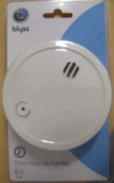 Photo from the official notice: Blyss smoke detector — fire risk