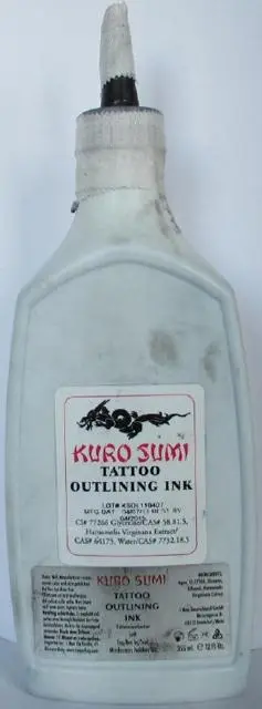 Foto do aviso oficial: Kuro Sumi Kuro Sumi Tattoo Outlining Ink Tinta de tatuagem — risco: Químico
