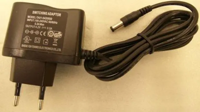 Foto do aviso oficial: Finbullet (COUNTERFEIT) Lâmpada de algibeira alimentada por pilha — risco: Choque elétrico