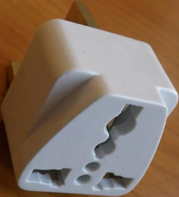 Foto do aviso oficial: Bemko Adaptador de plug  ; — risco: Choque elétrico