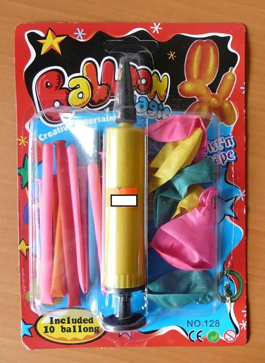 Photo from the official notice: Balloons Magic — choking risk