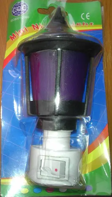 Foto do aviso oficial: Mini Night Light Luz noturna — risco: Queimaduras & Choque elétrico