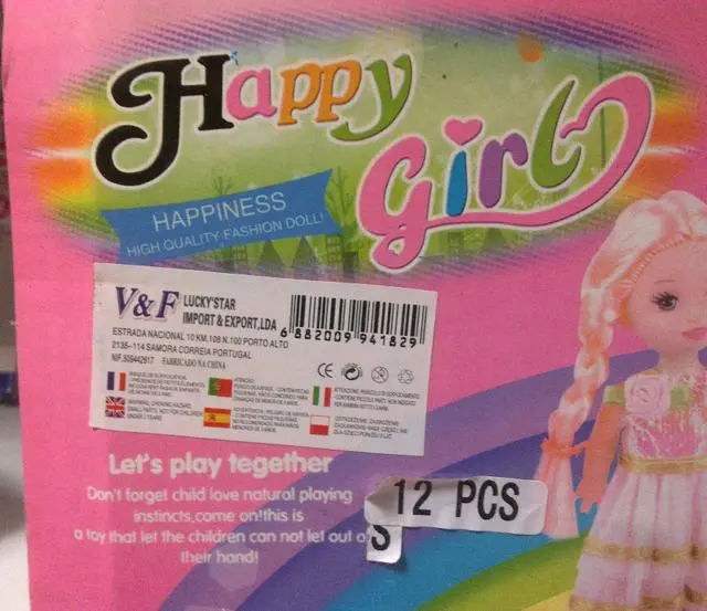 Foto do aviso oficial: V&amp;F Happy Girl Bonecas de plástico — risco: Químico