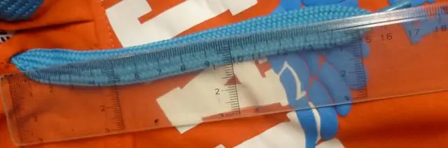 Foto uit de officiële melding: BRUM BEBY Kinder trainingspak — risico: Verwonding & Verwurging