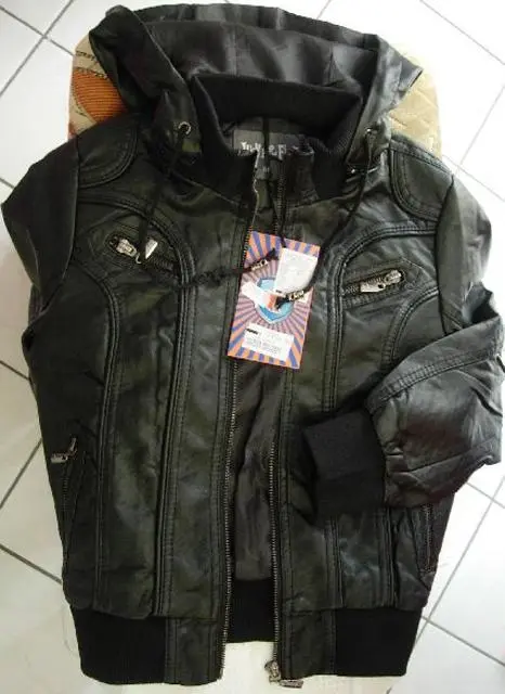 Photo from the official notice: Jump &amp; Fish children’s coat — strangulation risk
