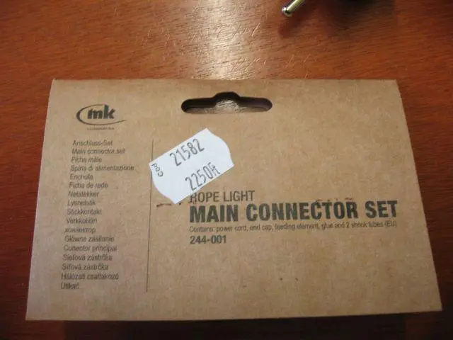 Photo de l’avis officiel: MK Mains connector set Lumière de corde — risque: Brûlures & Choc électrique