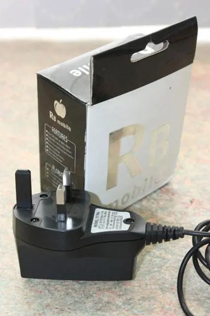 Foto aus der offiziellen Meldung: RB Mobile Reiseladegerät — Risiko: Elektrischer Schlag & Feuer