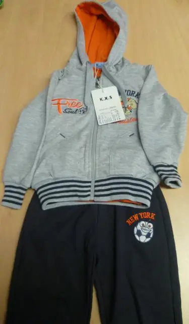 Foto uit de officiële melding: Happy tree – K.X.S Kinderkleding — risico: Verwurging