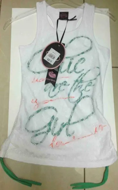 Photo de l’avis officiel: QUENNY GIRL Tenue des filles — risque: Blessures & Etranglement
