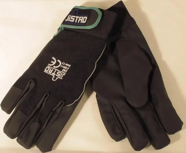 Photo from the official notice: Jistad work gloves — suffocation & chemical risk