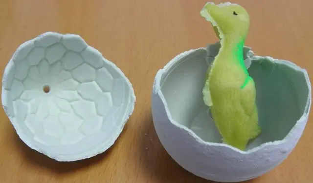 Photo de l’avis officiel: Duck Egg Jouet extensible — risque: Étouffement
