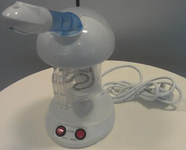 Foto aus der offiziellen Meldung: Ion Vapour Steamer Gesichtsdampfdampfer — Risiko: Elektrischer Schlag