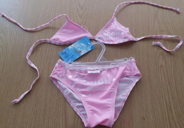 Photo de l’avis officiel: Freestar Bikini des filles — risque: Blessures & Etranglement (A12/0767/13)