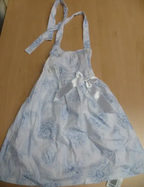 Photo de l’avis officiel: PEROS Robe d’enfant — risque: Etranglement