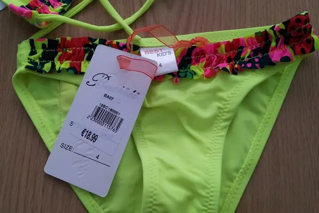 Photo de l’avis officiel: Best Kids Bikini des filles — risque: Blessures & Etranglement (A12/0946/13)