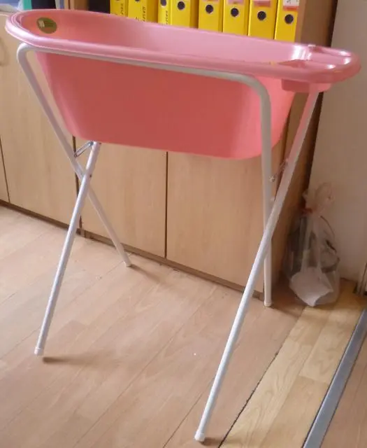 Photo de l’avis officiel: Sevi Bebe Baignoire bébé avec un support — risque: Étouffement & Blessures