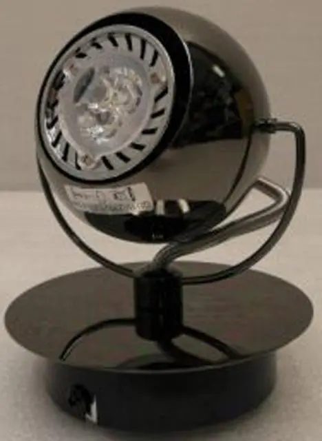 Photo de l’avis officiel: LED lamp: Powerlux, Wall light: Lucide Applique murale avec lampe LED — risque: Choc électrique