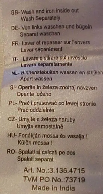 Foto aus der offiziellen Meldung: TVMANIA Mädchen T-Shirt — Risiko: Ersticken