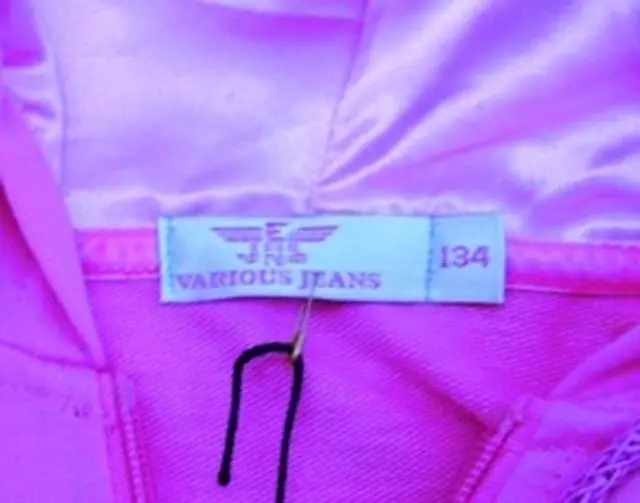 Foto do aviso oficial: VARIOUS JEANS Pijama feminina — risco: Estrangulamento