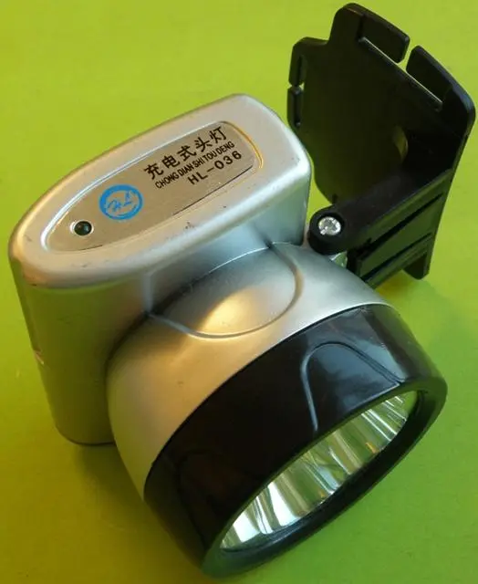 Photo de l’avis officiel: Hl LED Head Light Projecteur rechargeable — risque: Choc électrique & Incendie