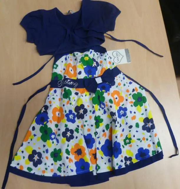 Foto uit de officiële melding: YES!DO Meisjes kleding set — risico: Verwonding & Verwurging