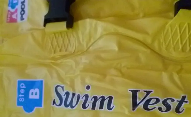 Foto dell’avviso ufficiale: Pool School Giubbotto da bagno per bambini — rischio: Annegamento