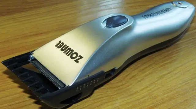 Foto dell’avviso ufficiale: Zowael Professional Rechargeable Clipper Trimmer per capelli — rischio: Ustioni & Scossa elettrica