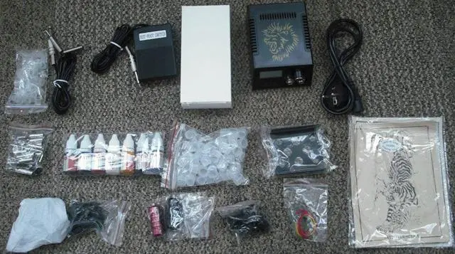 Photo from the official notice: DongGuan HongTai Metal Goods&amp;Plastic Factory tattoo kit power supply unit — electric shock & fire risk (A12/1320/13)