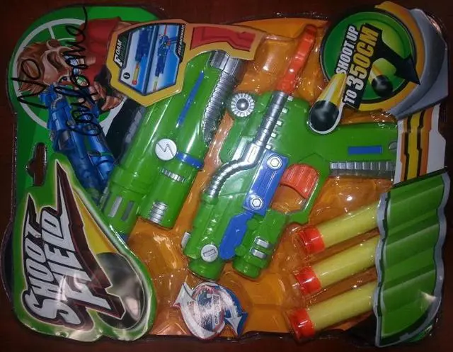 Foto do aviso oficial: Perez y Rincón Shoot Field Pistola de brinquedo com dardos — risco: Engasgamento