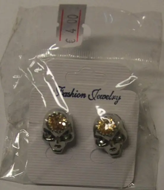 Photo de l’avis officiel: Fashion Jewelry Boucles d’oreilles — risque: Risque chimique (A12/1350/13)