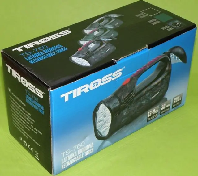 Photo de l’avis officiel: Tiross Latarka diodowa (Rechargeable torch) Torche rechargeable — risque: Brûlures & Choc électrique