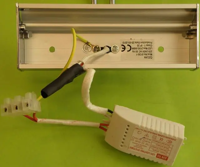 Photo from the official notice: ÖZCAN S.IMAGE PICTURE LAMP/K. IMAGE PANO AYD — electric shock risk