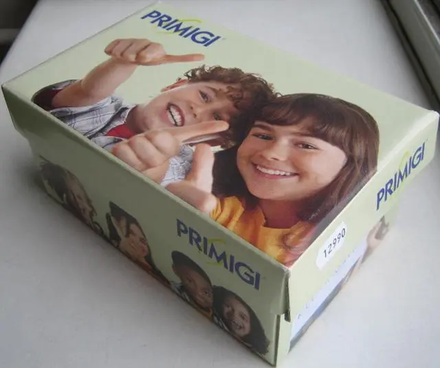 Foto aus der offiziellen Meldung: PRIMIGI Mädchenschuhe — Risiko: Ersticken