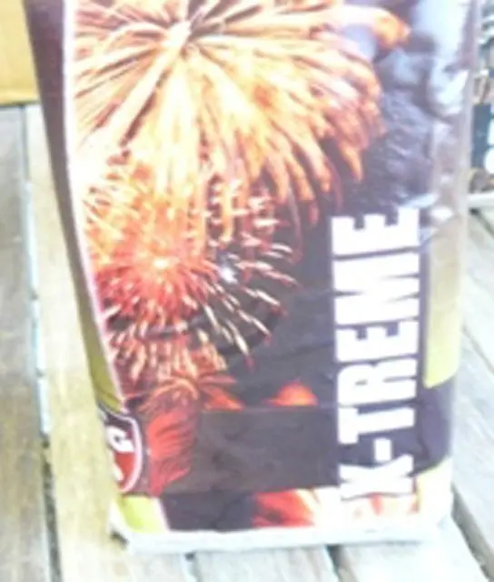 Photo de l’avis officiel: X- Treme fire works Feux d’artifice — risque: Brûlures & Blessures