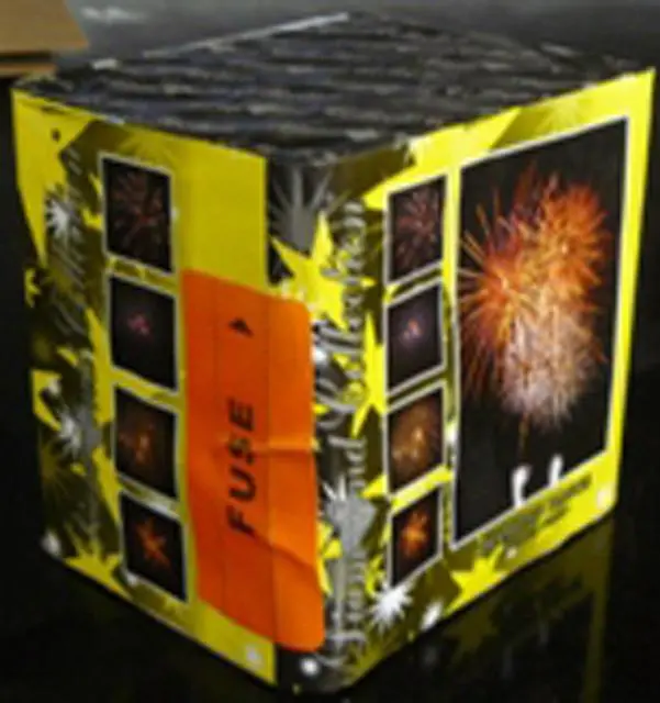 Photo from the official notice: Diamond Dance Batteri de monocoups (Batteries of single-shot) fireworks — burns & injuries risk