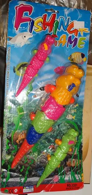 Foto do aviso oficial: One Dollar Group Fishing Game Brinquedo de plástico — risco: Engasgamento
