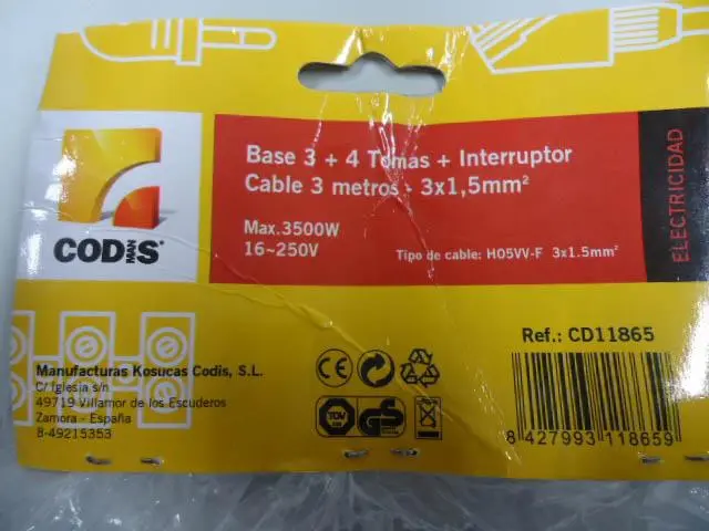 Photo de l’avis officiel: CODIS Base 3 + 4 Tomas + Interruptor Plomb d’extension du secteur — risque: Choc électrique