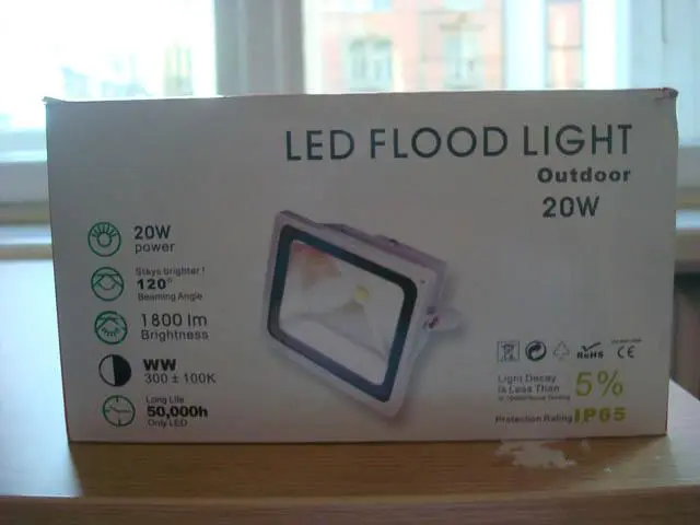 Photo de l’avis officiel: Led Flood Light Projecteurs — risque: Perturbation électromagnétique