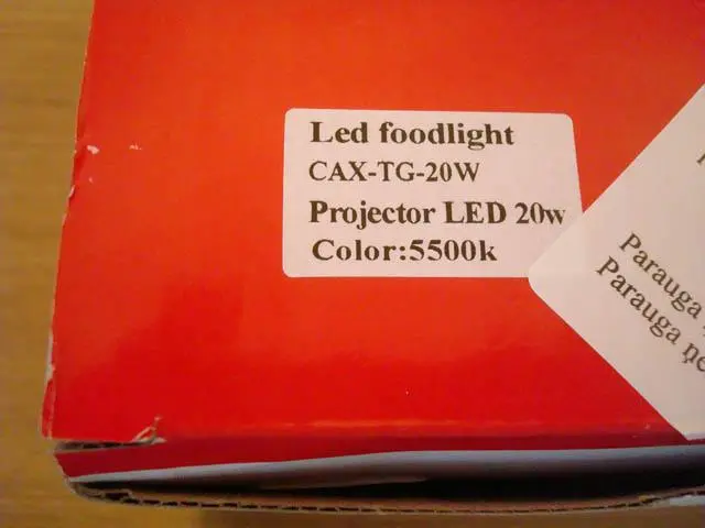 Photo de l’avis officiel: Led Flood Light Projecteurs — risque: Perturbation électromagnétique