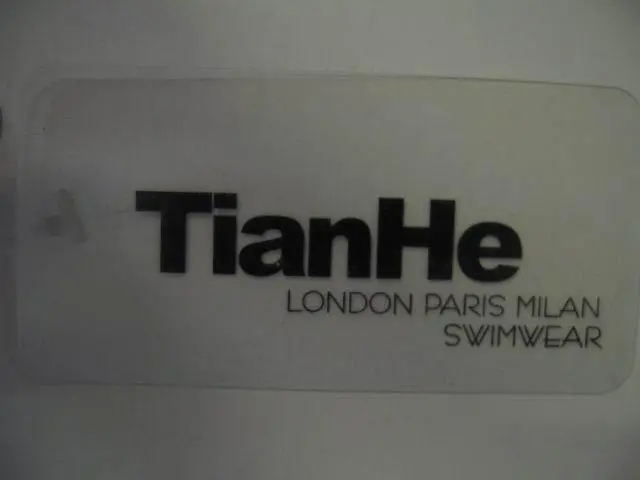 Photo de l’avis officiel: Tianhe Bikini des filles — risque: Blessures & Etranglement