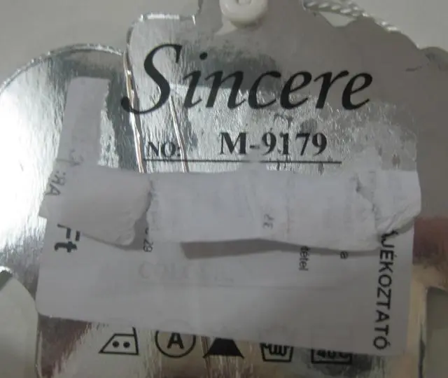 Photo de l’avis officiel: Sincere Pantalons pour filles — risque: Blessures