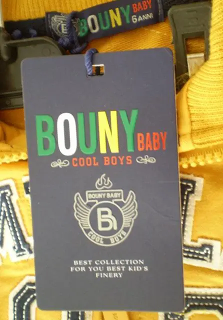 Foto uit de officiële melding: Bouny Baby Kinderkleding — risico: Verwonding