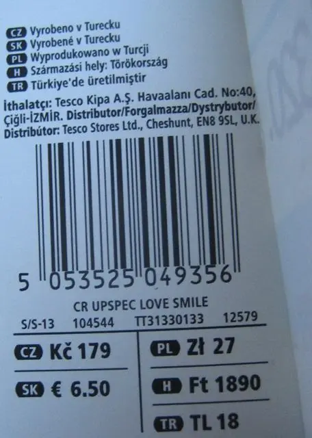 Foto aus der offiziellen Meldung: F&amp;F Mädchen T-Shirt — Risiko: Ersticken