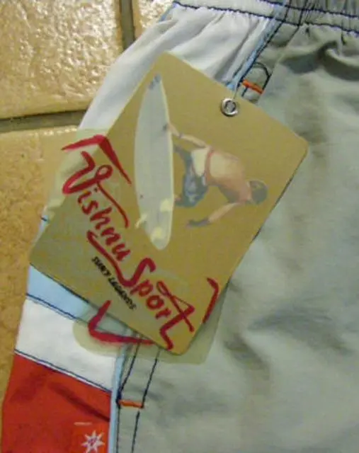 Photo de l’avis officiel: Vishnu Sport Shorts de garçons — risque: Blessures