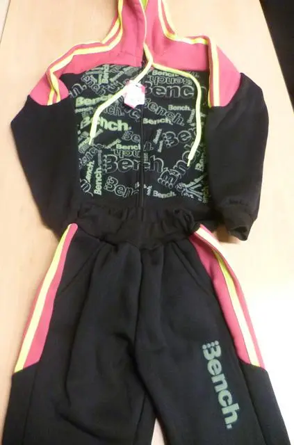 Foto do aviso oficial: Bench Roupa de desporto infantil — risco: Estrangulamento