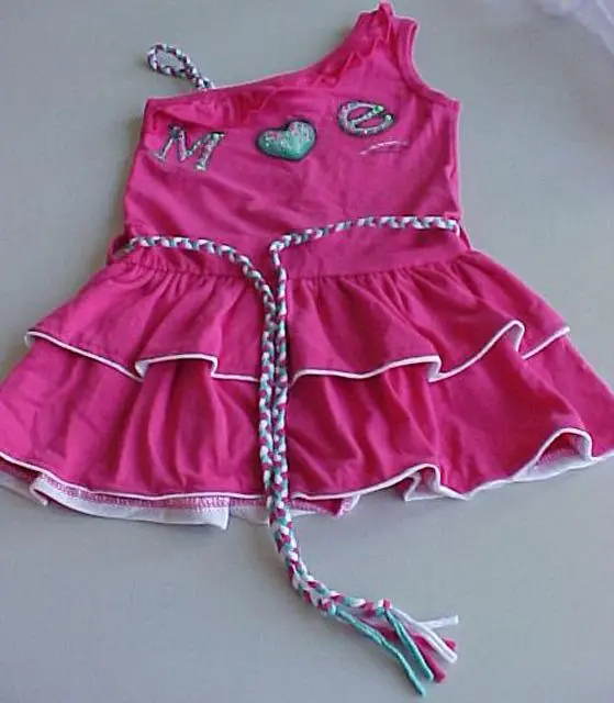 Photo de l’avis officiel: Goloxy Robe de fille — risque: Étouffement & Blessures