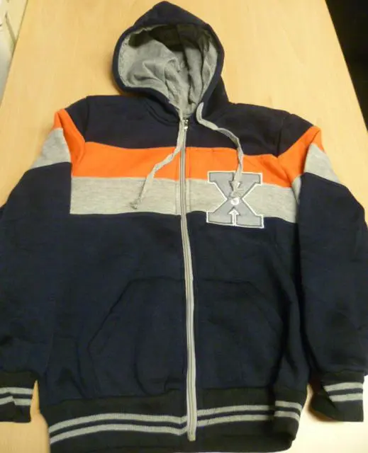 Foto aus der offiziellen Meldung: Binjia Kinder-Sweatshirt — Risiko: Strangulierung